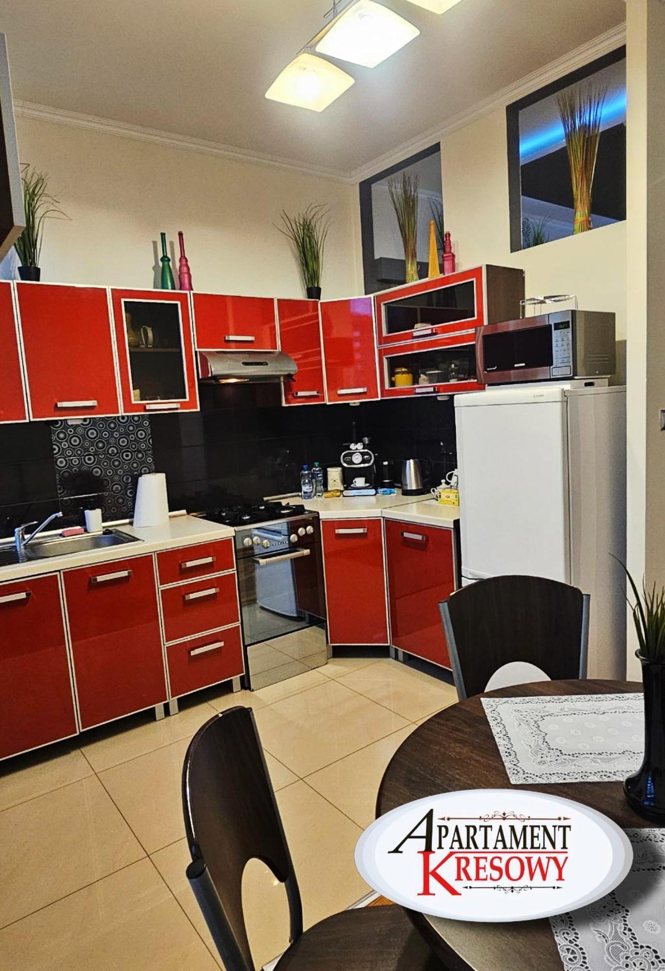 Apartament Kresowy Parter 3 Pokoje Duza Lazienka Kabino-Wanna Spa Wi Fi Ekspres 2X Smart Tv Antresola Parking Free Plac Zabaw Bilet Na Aquapark 150M W Cenie Hrubieszow Exterior foto
