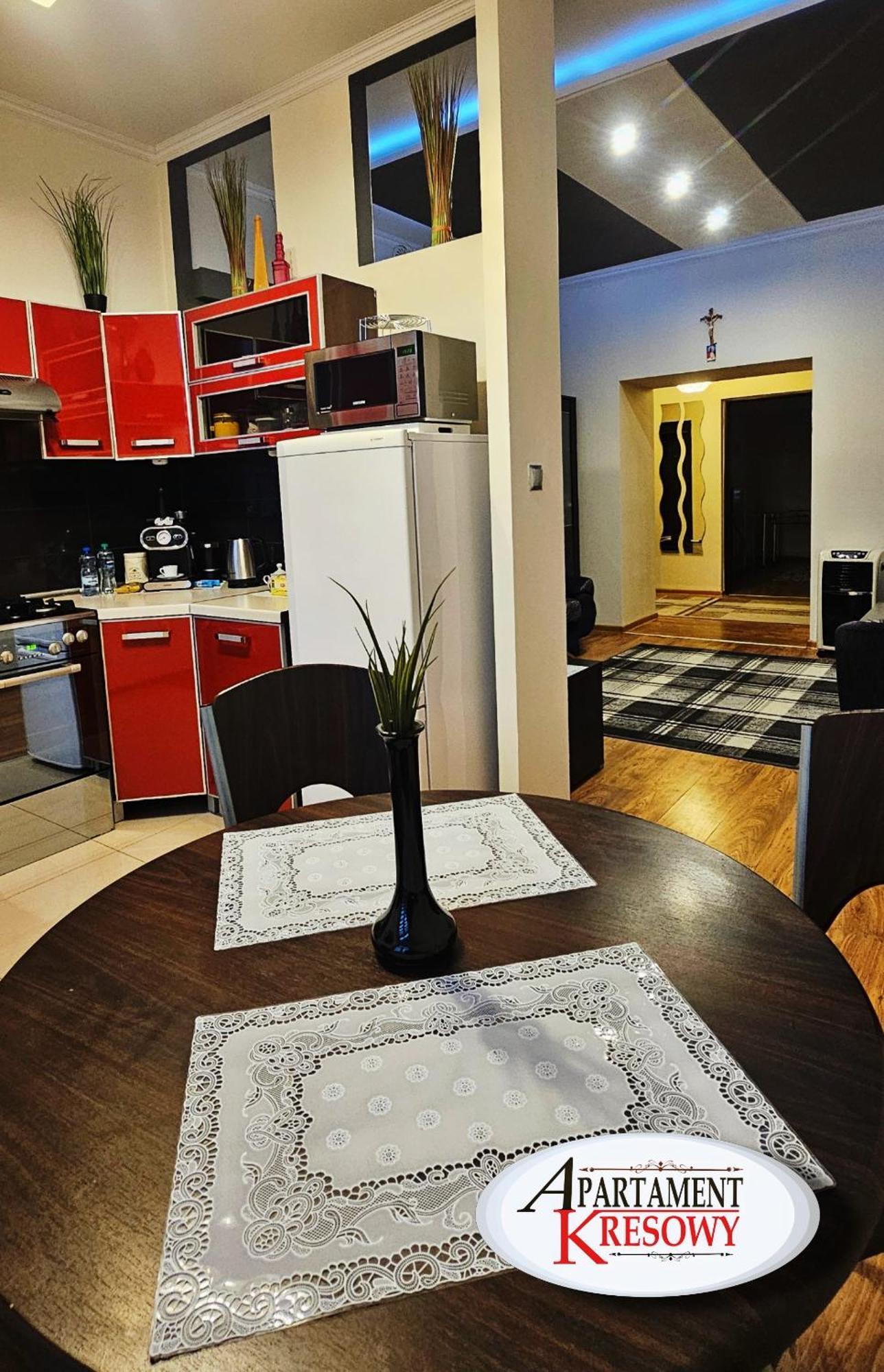 Apartament Kresowy Parter 3 Pokoje Duza Lazienka Kabino-Wanna Spa Wi Fi Ekspres 2X Smart Tv Antresola Parking Free Plac Zabaw Bilet Na Aquapark 150M W Cenie Hrubieszow Exterior foto
